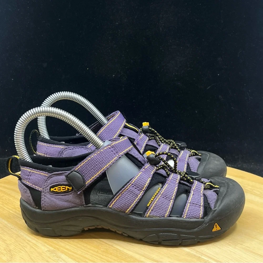 Kids Keen Newport Waterproof Sandals Shoes Size 3Y Light Purple Outdoor Hiking